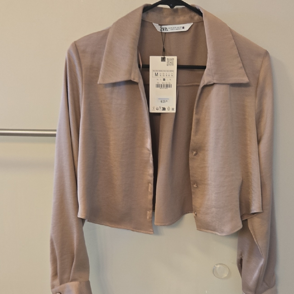 Zara Satin-Look Cropped Shirt Jacket in Mauve Taupe